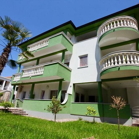 B88 Apartments - Vila Palma Sveti Filip i Jakov Exterior foto