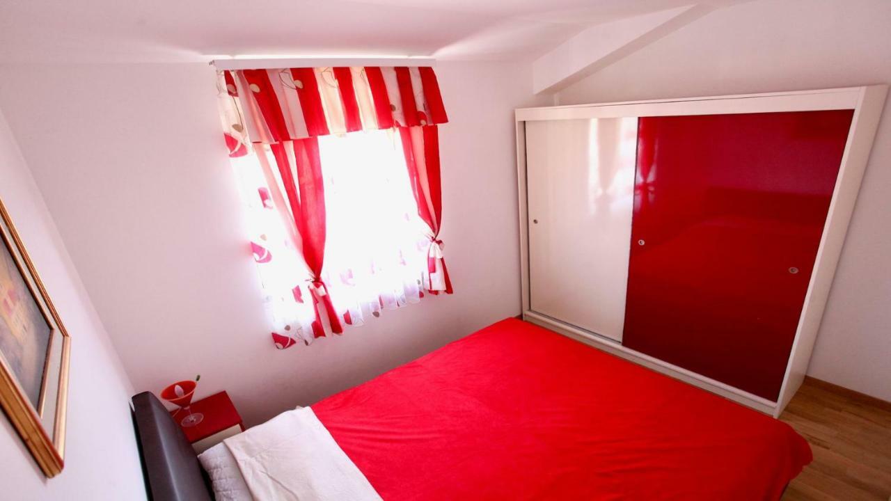 B88 Apartments - Vila Palma Sveti Filip i Jakov Exterior foto